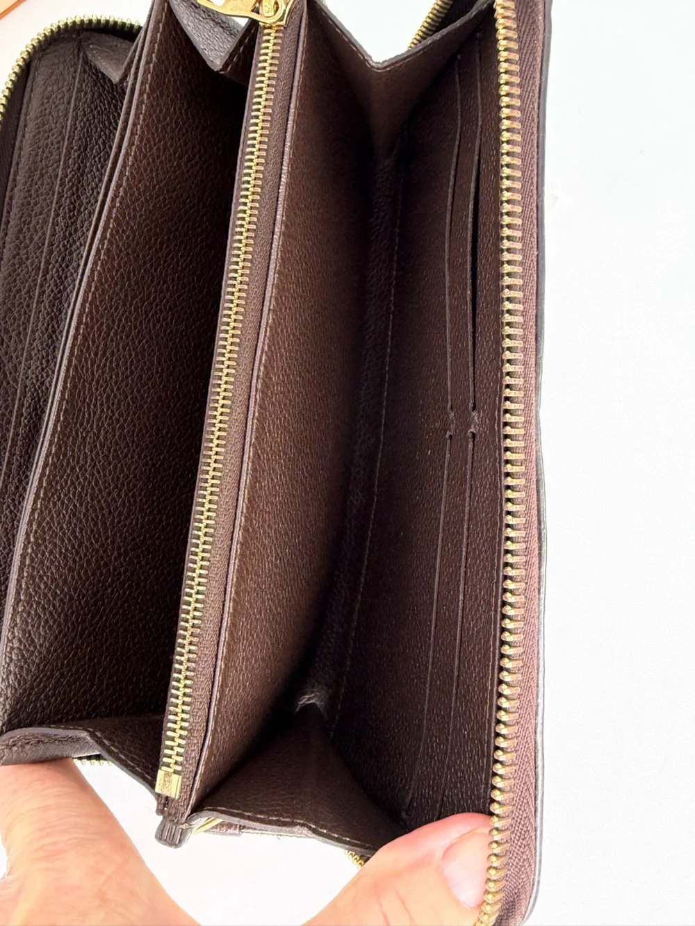 Authentic LV Chocolate Brown Empriente Zippy Wallet w/Box and Dust Bag - Picture 9 of 13